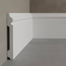 Floor 7 | High skirting board