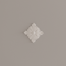 Adornment Ornament | Kattorosetti tai koriste | WallArk.