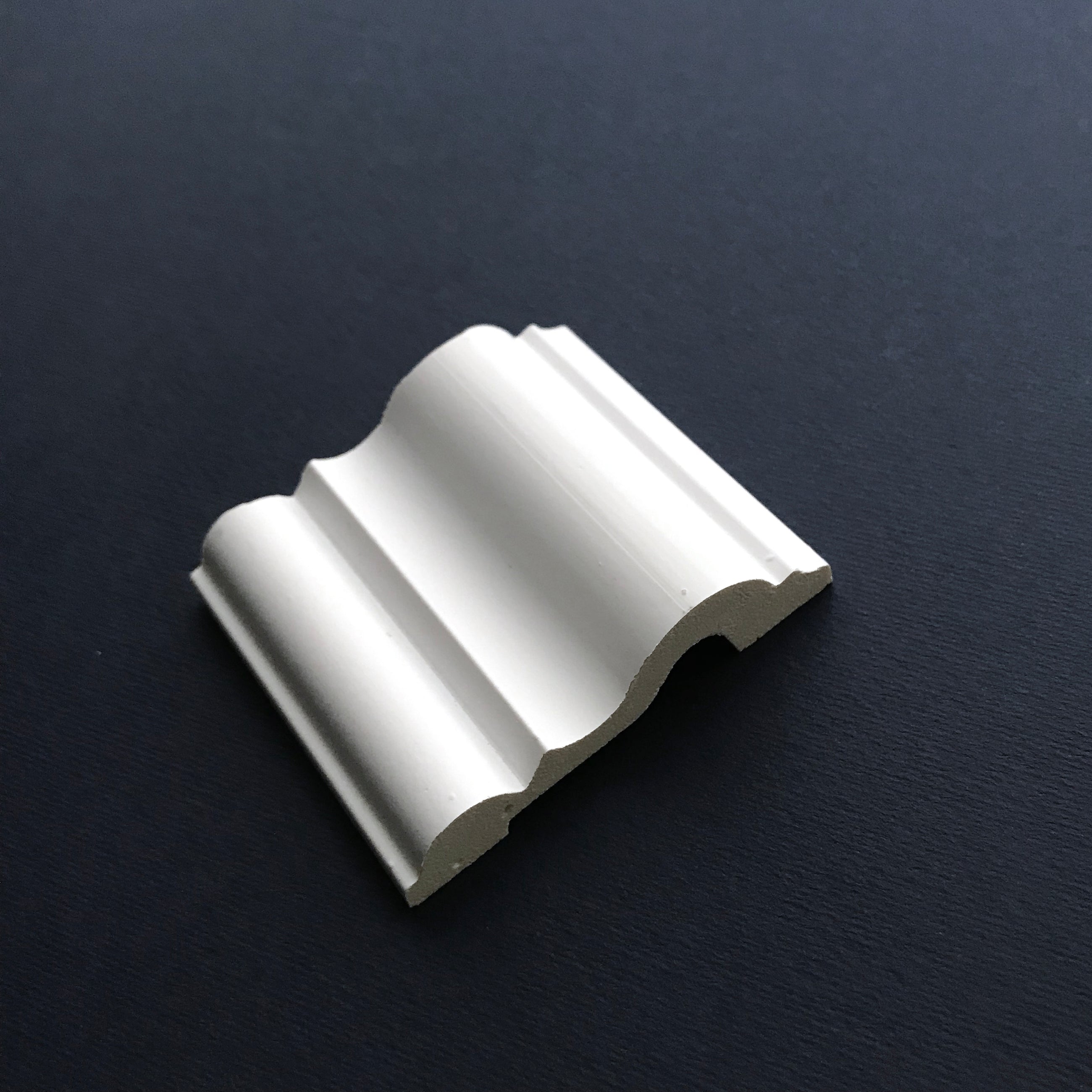 Panel 4 | Medium-sized rounded decorative molding