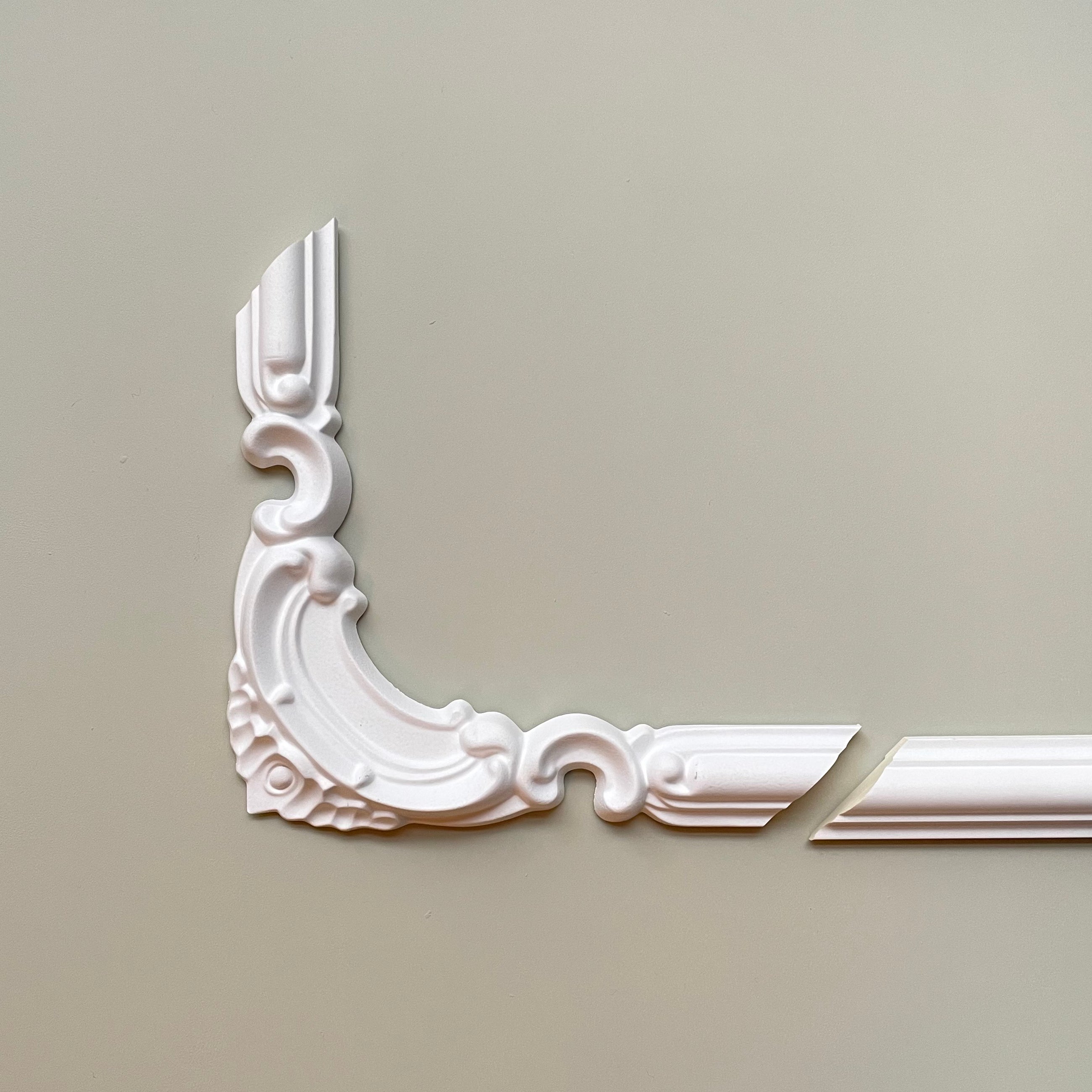 Panel 2CD | The corner piece of the decorative list